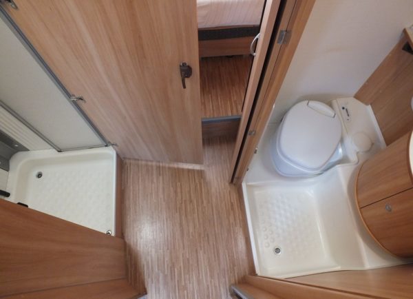 DETHLEFFS SNOW 750 DBM met AIRCO, MOVER, ALDE VERWARMING - Afbeelding 26