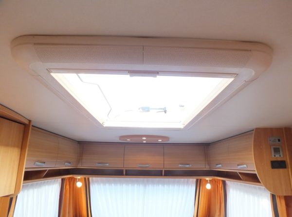 DETHLEFFS SNOW 750 DBM met AIRCO, MOVER, ALDE VERWARMING - Afbeelding 33