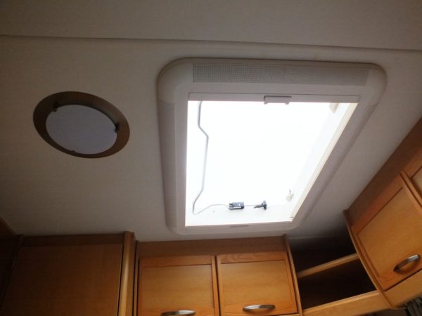 Elddis Avante RAMBLER 540 SE MET MOVER, VOORTENT EN DOUCHE - Afbeelding 21