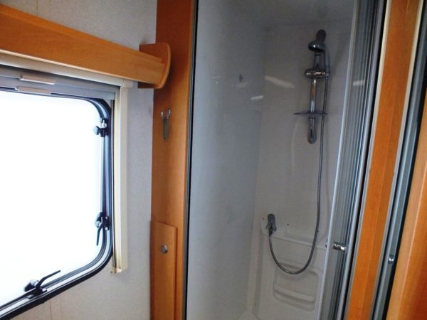 Elddis Avante RAMBLER 540 SE MET MOVER, VOORTENT EN DOUCHE - Afbeelding 12