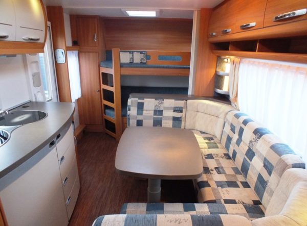 HOBBY De Luxe 560 KMFE bj.2010, 6 SLAAPPLAATSEN, VOORTENT - Afbeelding 9