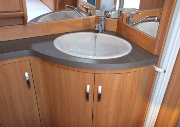 HOBBY De Luxe 560 KMFE bj.2010, 6 SLAAPPLAATSEN, VOORTENT - Afbeelding 20