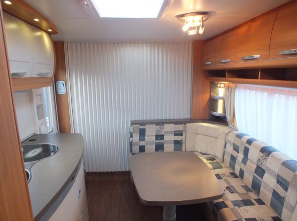 HOBBY De Luxe 560 KMFE bj.2010, 6 SLAAPPLAATSEN, VOORTENT - Afbeelding 24