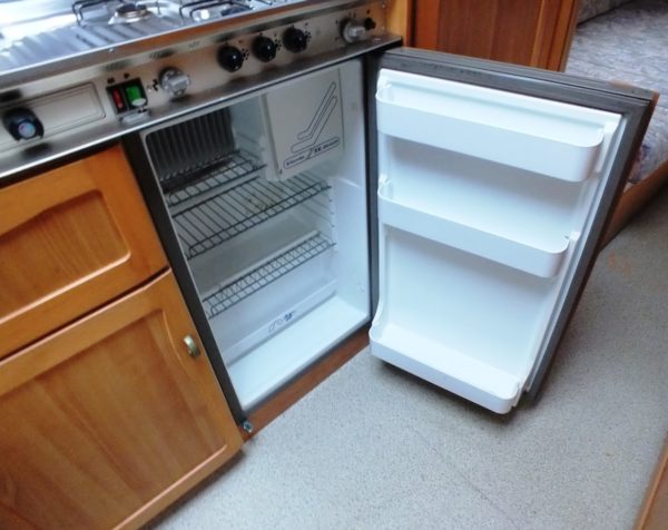 Eriba Hymer 531 BJ.94 Met boiler, VOORTENT EN LUIFEL - Afbeelding 19