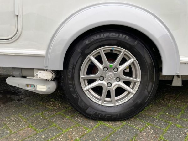 Elddis Affinity550 bj.2017 NIEUWSTAAT MET QUEENSBED en MOVER - Afbeelding 36