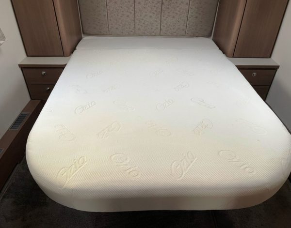 Elddis Affinity550 bj.2017 NIEUWSTAAT MET QUEENSBED en MOVER - Afbeelding 12