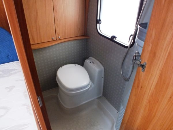 Bürstner Flipper 495TK bj.2008, 6 PERSOONS, MOVER, VOORTENT - Afbeelding 13