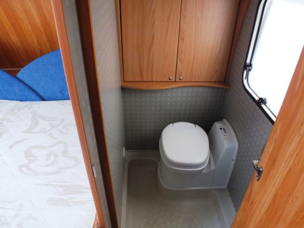 Bürstner Flipper 495TK bj.2008, 6 PERSOONS, MOVER, VOORTENT - Afbeelding 14