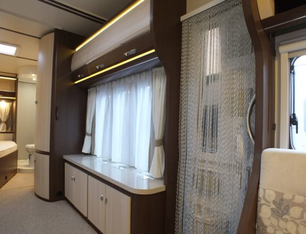 HOBBY LANDHAUS PRESTIGE 770 CFE, NIEUWSTAAT - Afbeelding 20