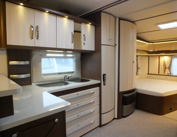 HOBBY LANDHAUS PRESTIGE 770 CFE, NIEUWSTAAT - Afbeelding 12