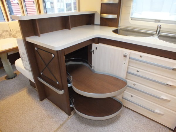 HOBBY LANDHAUS PRESTIGE 770 CFE, NIEUWSTAAT - Afbeelding 18