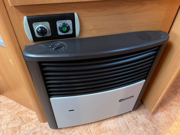 Dethleffs Camper Lifestyle FRANSBED RONDZIT bj.2007,Met MOVER en DOUCHE - Afbeelding 25
