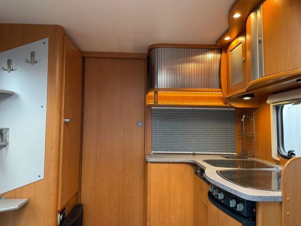 Dethleffs Camper Lifestyle FRANSBED RONDZIT bj.2007,Met MOVER en DOUCHE - Afbeelding 11