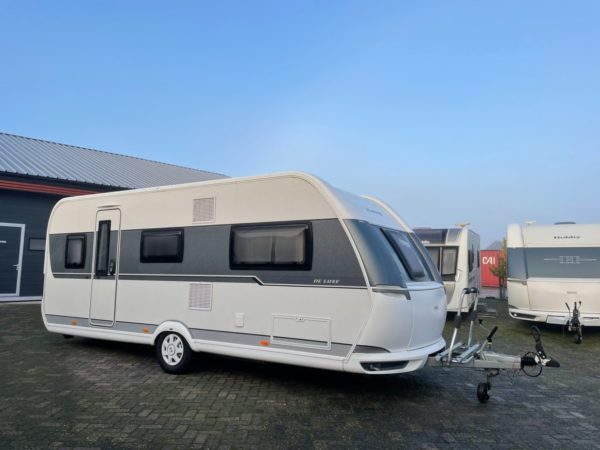 Hobby De Luxe 540 KMFE bj 2018, 6 slaapplaatsen, VOORTENT - Afbeelding 2