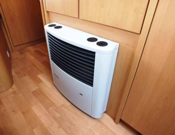 Knaus Sudwind 650 FSK bj.2006 6/7 SLAAPPLAATSEN - Afbeelding 25