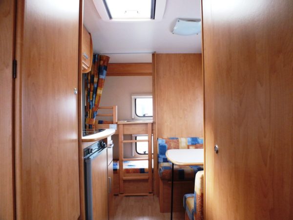 CARAVELAIR Antares Luxe 426 bj.2007 6 SLAAPPLAATSEN VOORTENT - Afbeelding 9