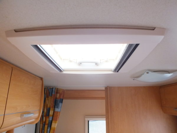 CARAVELAIR Antares Luxe 426 bj.2007 6 SLAAPPLAATSEN VOORTENT - Afbeelding 21