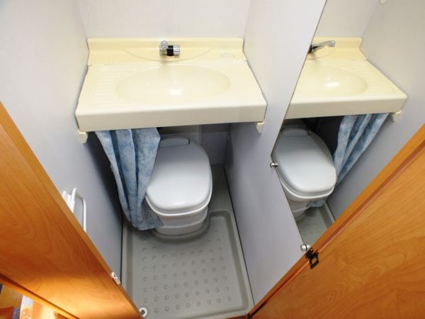 CARAVELAIR Antares Luxe 426 bj.2007 6 SLAAPPLAATSEN VOORTENT - Afbeelding 19