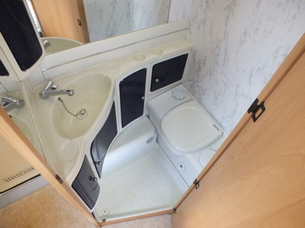 TEC Tour 400 TK bj.2002, met STAPELBED, VOORTENT - Afbeelding 19