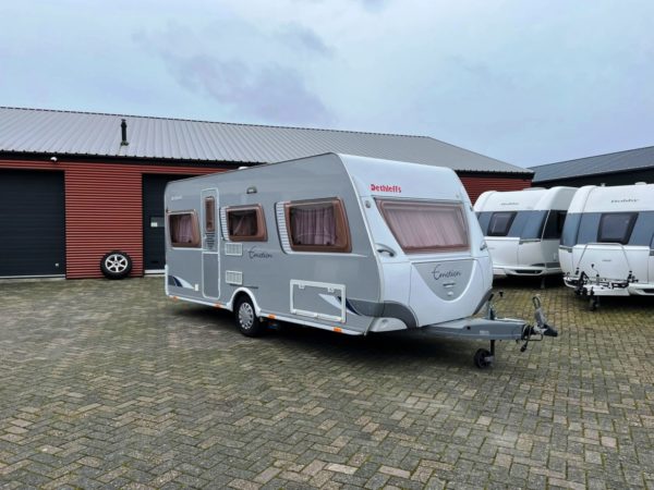 Dethleffs Beduin Emotion 495DB,bj.2006 met fransbed en mover