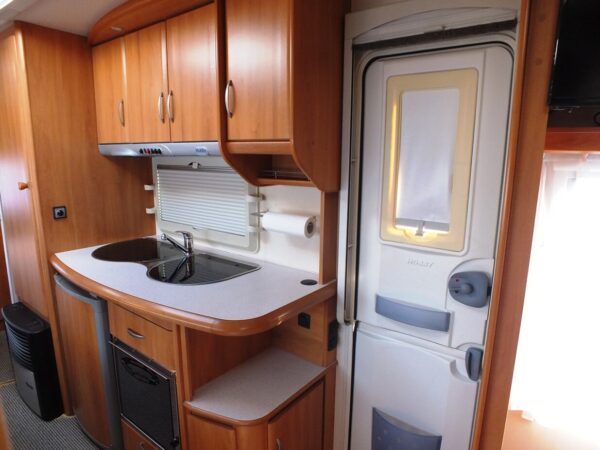 HOBBY De luxe Easy 560 KMFE bj.2006, 6 slaapplaatsen - Afbeelding 14