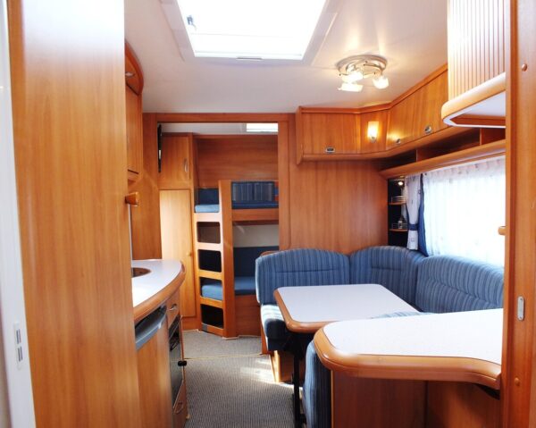 HOBBY De luxe Easy 560 KMFE bj.2006, 6 slaapplaatsen - Afbeelding 11