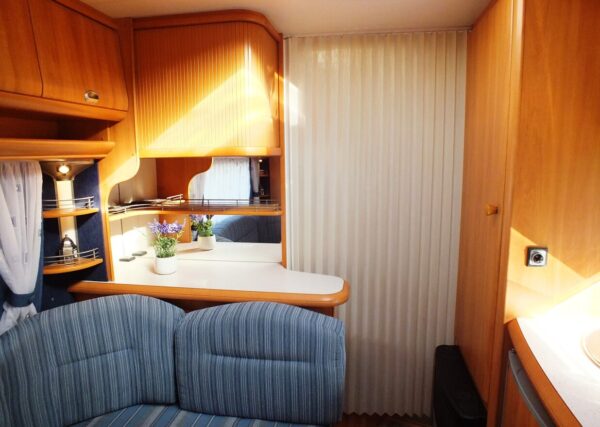 HOBBY De luxe Easy 560 KMFE bj.2006, 6 slaapplaatsen - Afbeelding 28