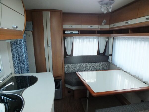 Hobby Excellent 410 SFE,bj. 2011 met mover, fransbed, voortent - Afbeelding 23