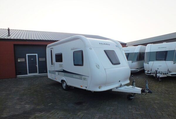 Hobby Excellent 410 SFE,bj. 2011 met mover, fransbed, voortent
