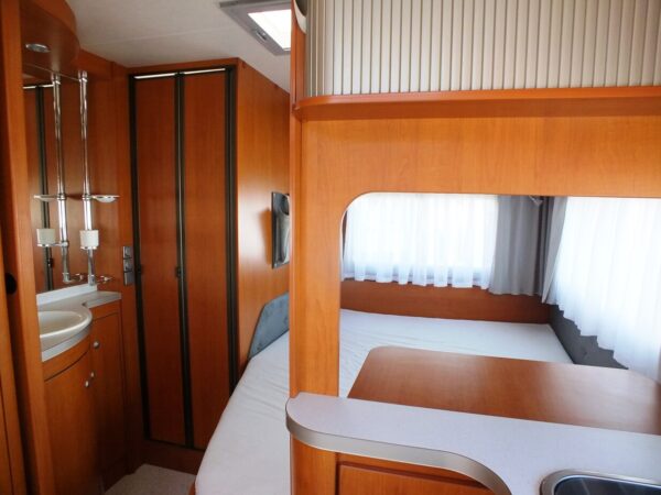 Knaus Eurostar bj.2004 met mover, airco, zakluifel, fransbed - Afbeelding 14