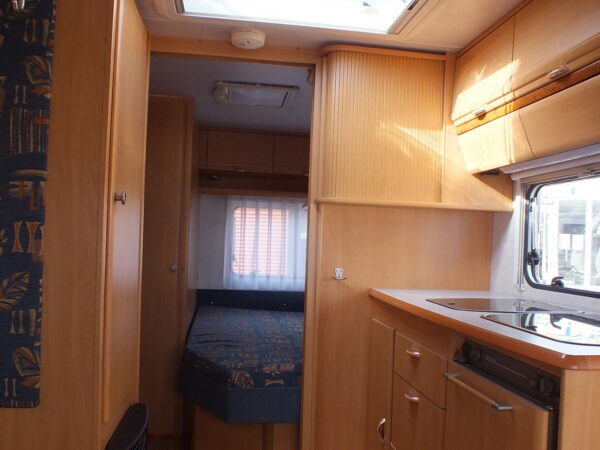 Wilk Stern 450 HTD, bj. 2001 met voortent - Afbeelding 6