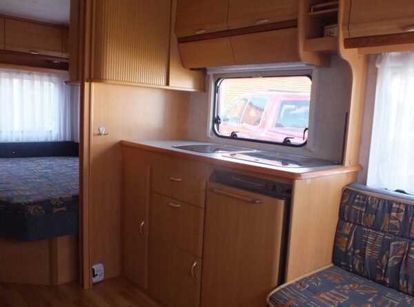 Wilk Stern 450 HTD, bj. 2001 met voortent - Afbeelding 11