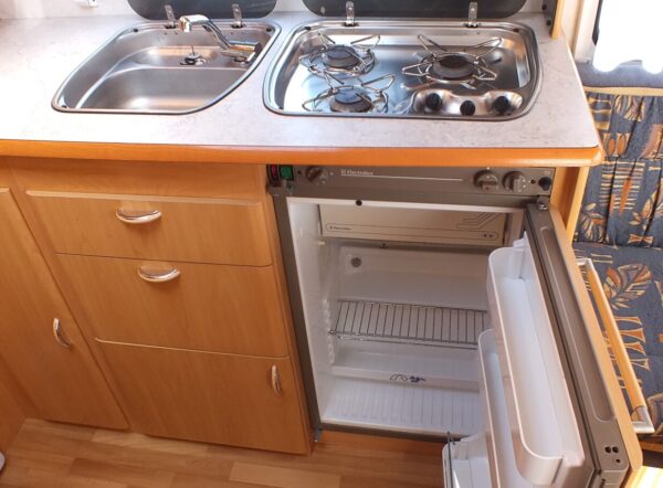 Wilk Stern 450 HTD, bj. 2001 met voortent - Afbeelding 13