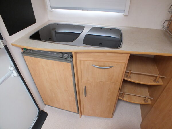 CARAVELAIR Antares Luxe 400 bj.2004, VOORTENT, BOILER DOUCHE - Afbeelding 13
