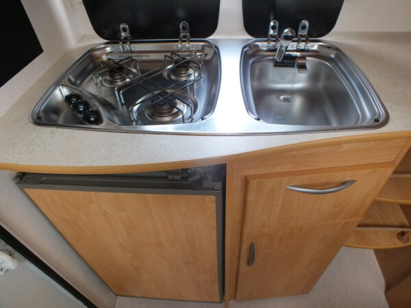 CARAVELAIR Antares Luxe 400 bj.2004, VOORTENT, BOILER DOUCHE - Afbeelding 14