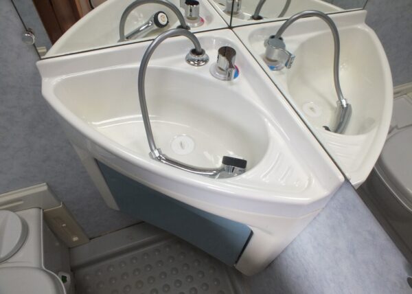 CARAVELAIR Antares Luxe 400 bj.2004, VOORTENT, BOILER DOUCHE - Afbeelding 17