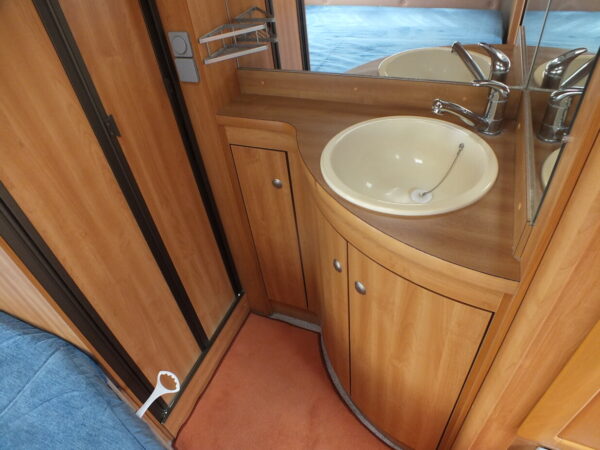 KNAUS Azur 650 bj.2001, 6 PERSOONS, AIRCO, DOUCHE - Afbeelding 24