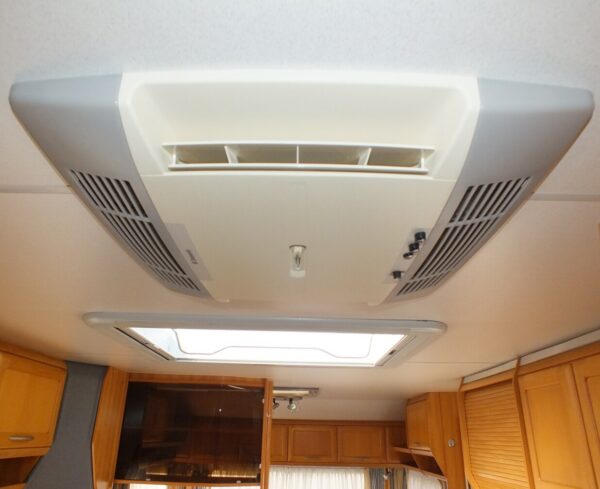 KNAUS Azur 650 bj.2001, 6 PERSOONS, AIRCO, DOUCHE - Afbeelding 28