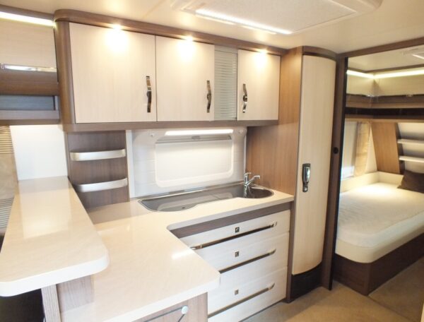 HOBBY Prestige 620 CL bj.2016, met AIRCO, 2 APARTE BEDDEN, ZAKLUIFEL - Afbeelding 12