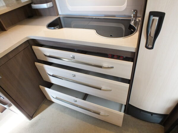 HOBBY Prestige 620 CL bj.2016, met AIRCO, 2 APARTE BEDDEN, ZAKLUIFEL - Afbeelding 15