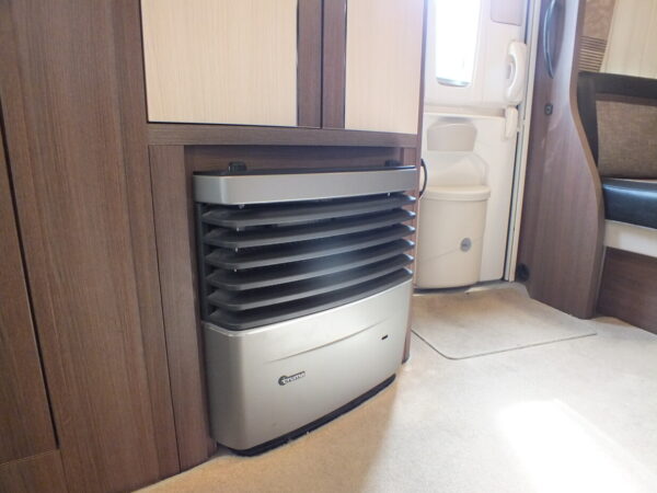 HOBBY Prestige 620 CL bj.2016, met AIRCO, 2 APARTE BEDDEN, ZAKLUIFEL - Afbeelding 23