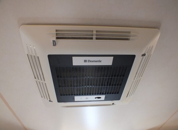 HOBBY Prestige 620 CL bj.2016, met AIRCO, 2 APARTE BEDDEN, ZAKLUIFEL - Afbeelding 24