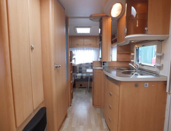HOBBY De Luxe 540 UK bj.2007, met KINDERKAMER, VOORTENT - Afbeelding 8