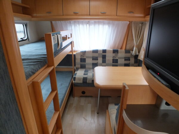 HOBBY De Luxe 540 UK bj.2007, met KINDERKAMER, VOORTENT - Afbeelding 9