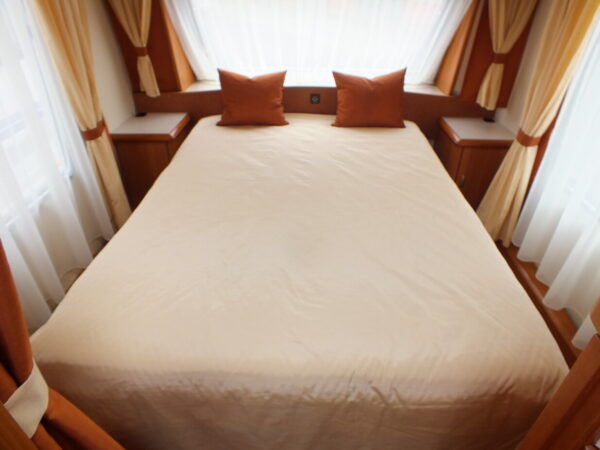 HOBBY 570 SMF bj.2007, QUEENSBED, BRAND VOORTENT - Afbeelding 6