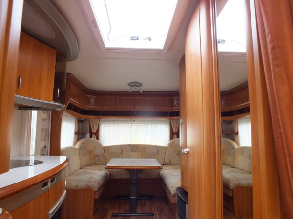 HOBBY 570 SMF bj.2007, QUEENSBED, BRAND VOORTENT - Afbeelding 7