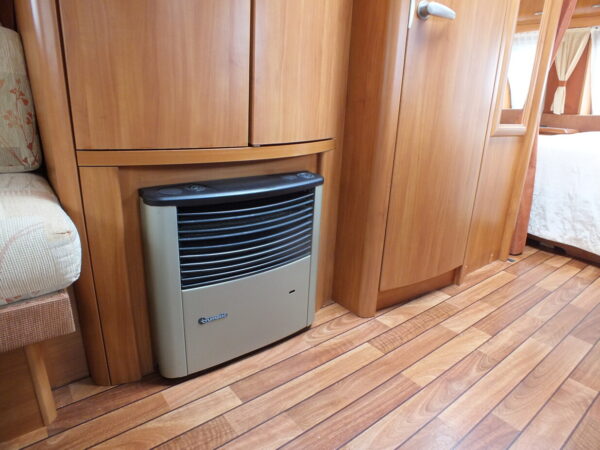HOBBY 570 SMF bj.2007, QUEENSBED, BRAND VOORTENT - Afbeelding 14