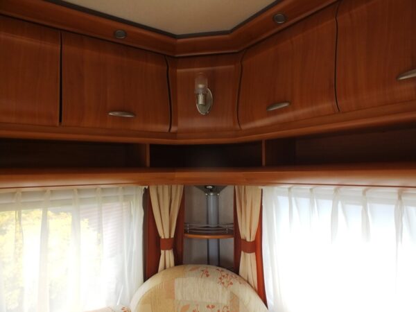HOBBY 570 SMF bj.2007, QUEENSBED, BRAND VOORTENT - Afbeelding 17