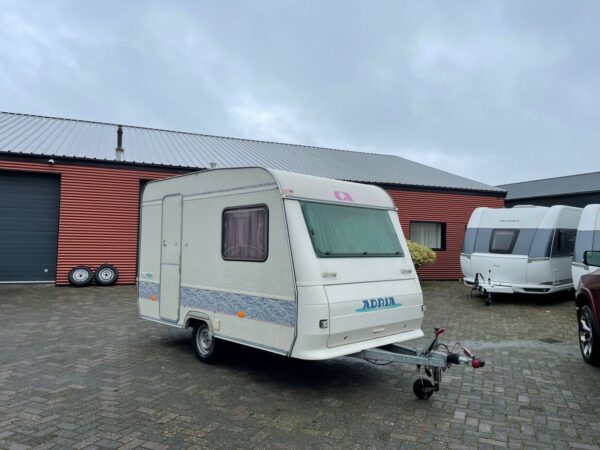 Adria Unica 320DD, bj. 1998 met VOORTENT LUIFEL lichtgewicht - Afbeelding 2