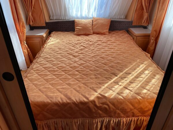 Hobby 560 UFF bj.2005 met QUEENSBED, MOVER en VOORTENT - Afbeelding 7
